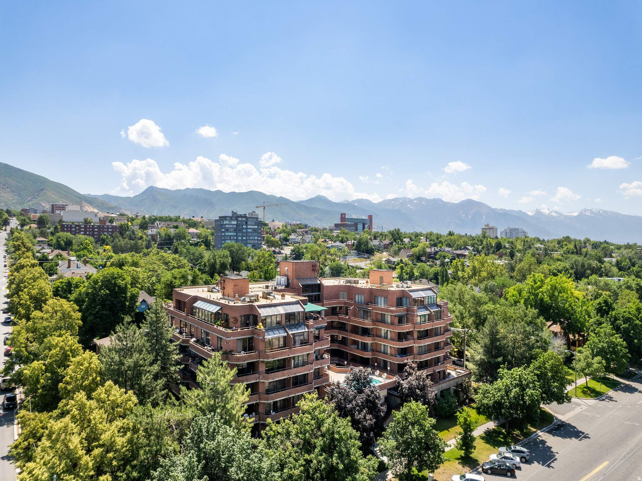 ARLINGTON - Residential