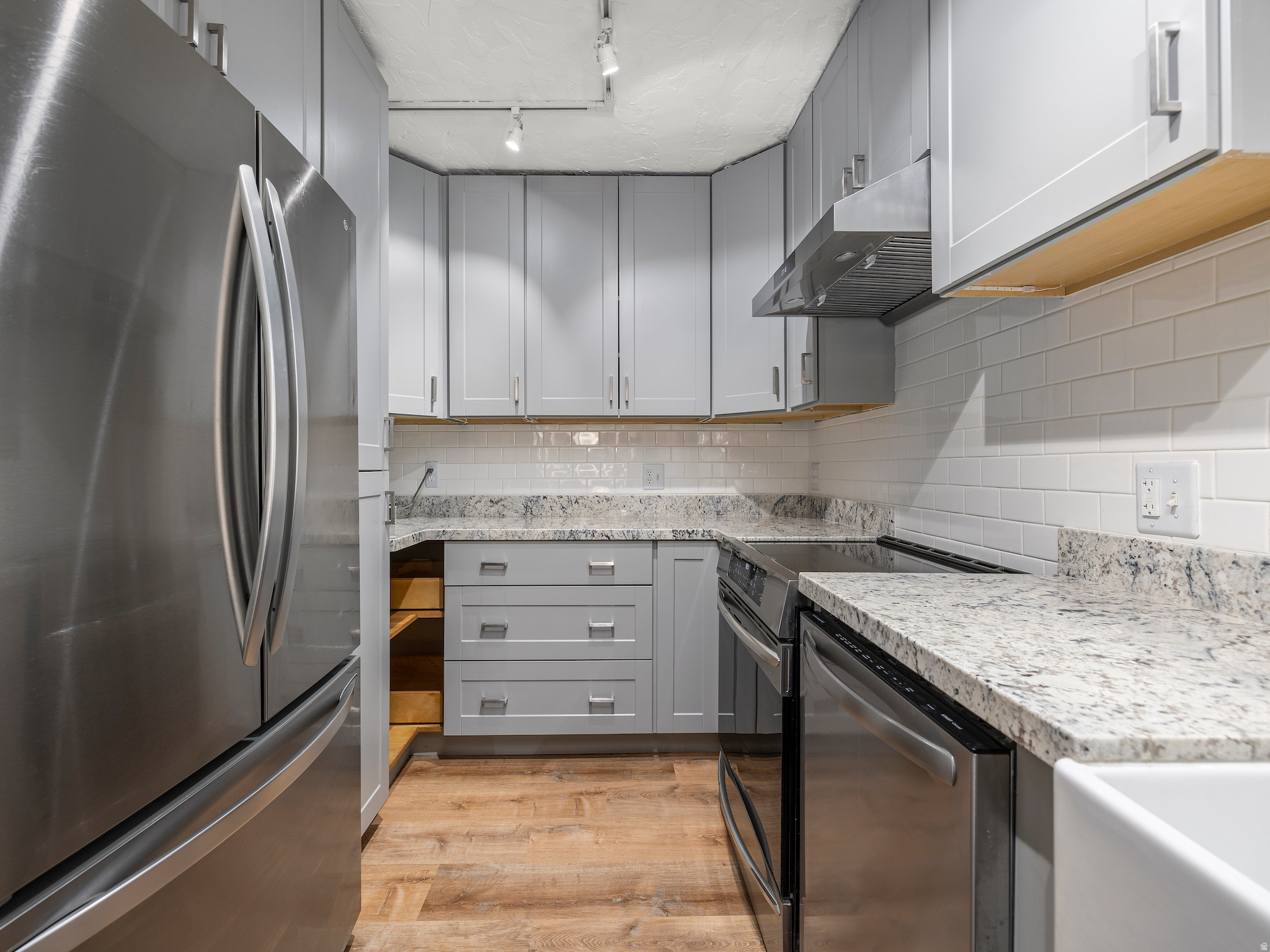 ARLINGTON - Residential