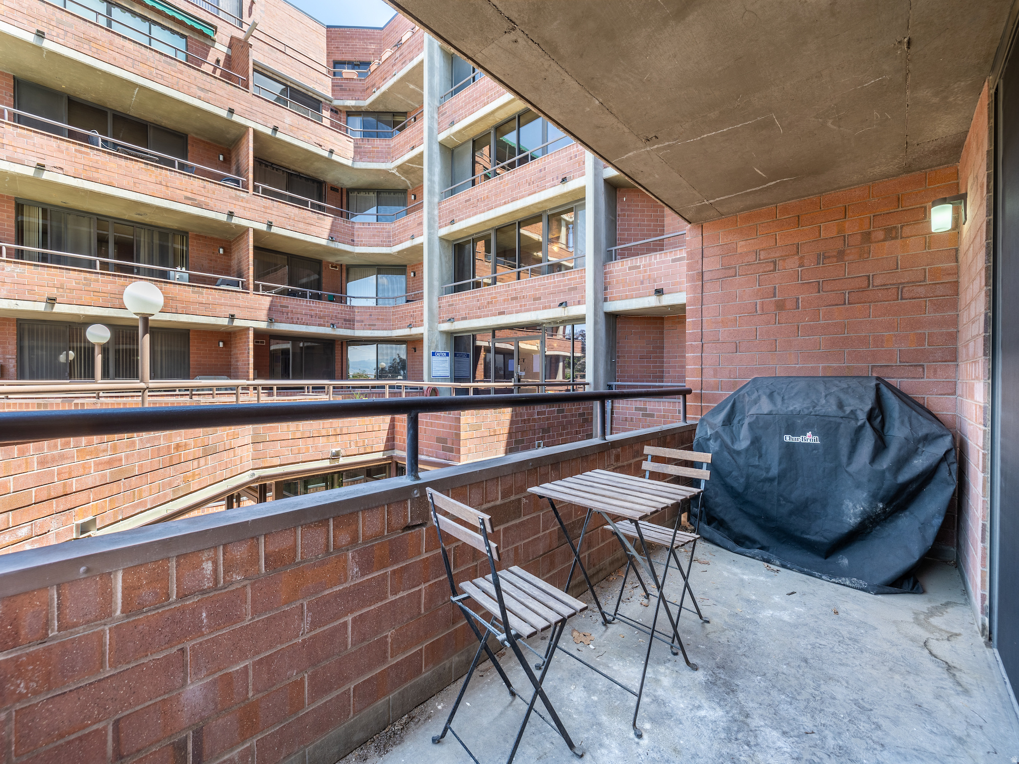 ARLINGTON - Residential