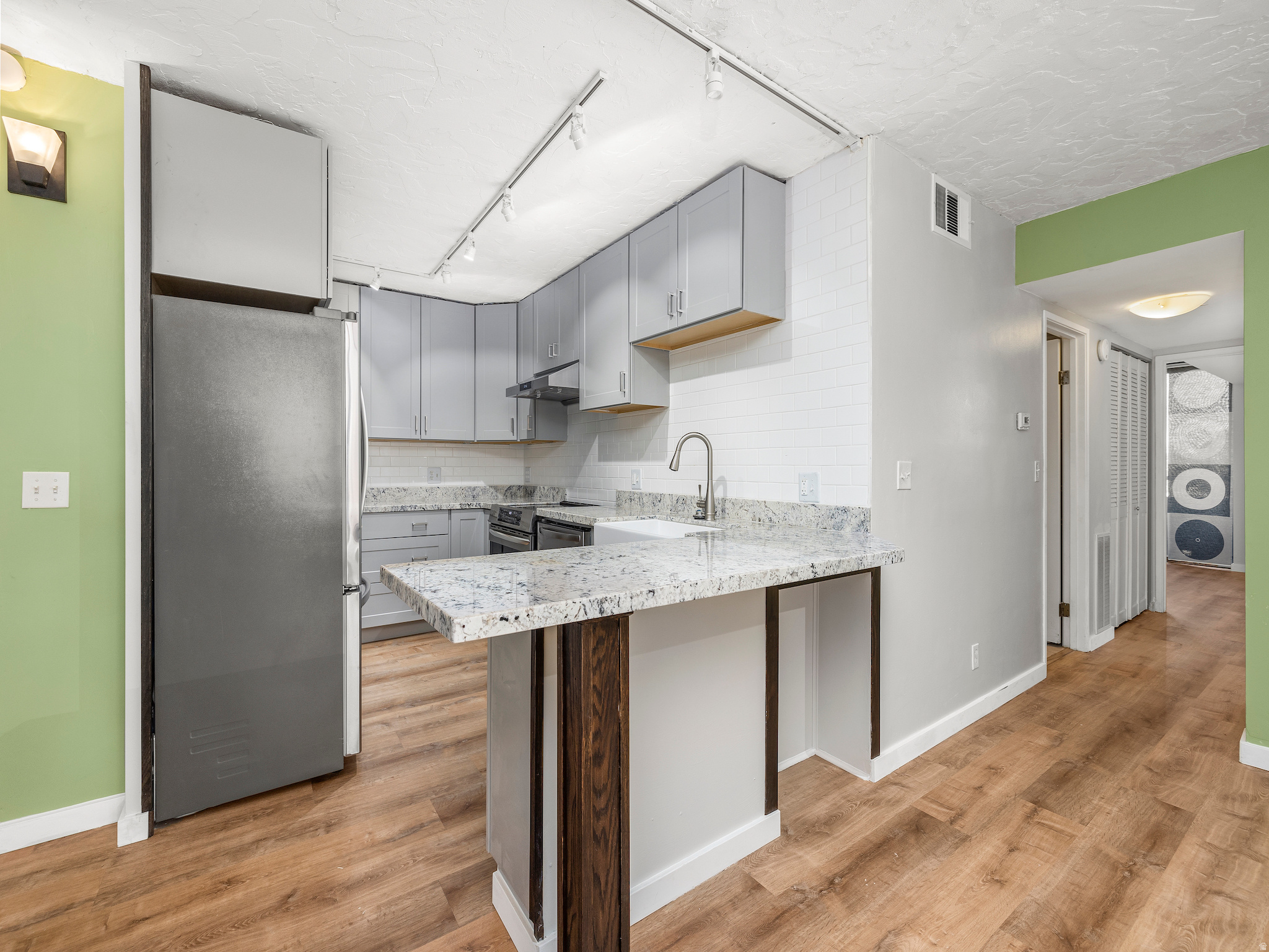 ARLINGTON - Residential