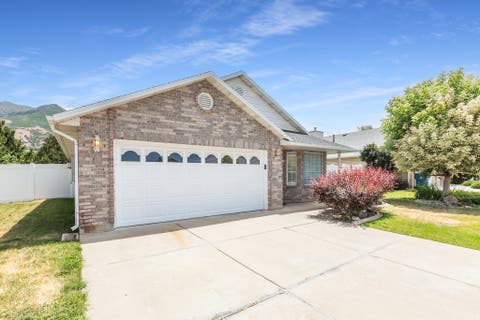 Tiny photo for 4108 S 950 E, South Ogden, UT 84403 (MLS # 2171533)