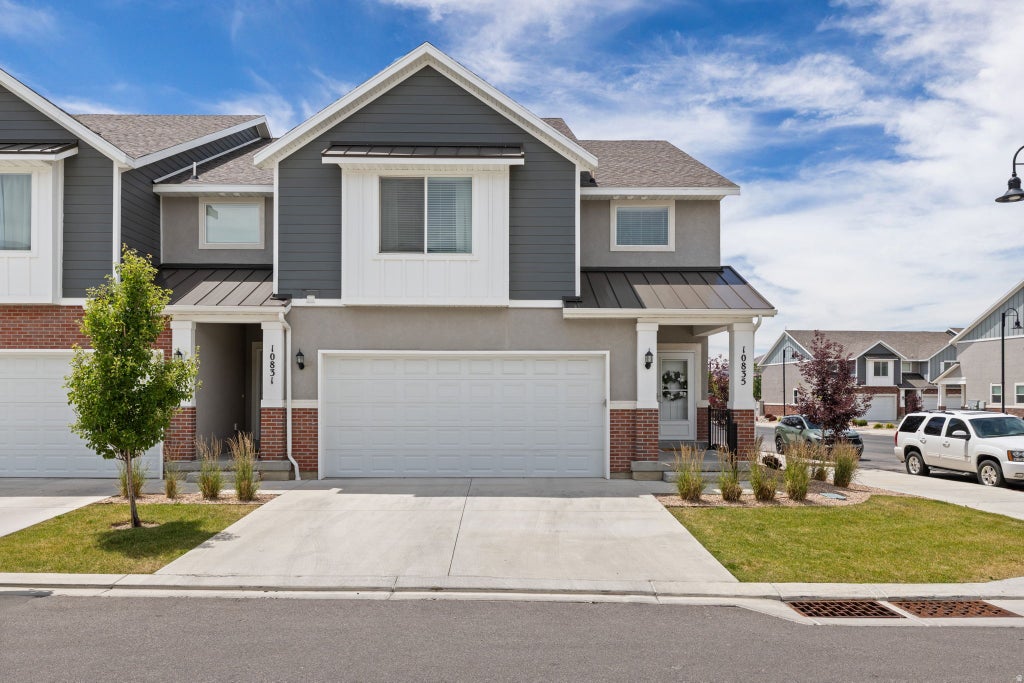 Photo of 10835 N BLACK SHALE LOOP, Highland, UT 84003 (MLS # 2166043)