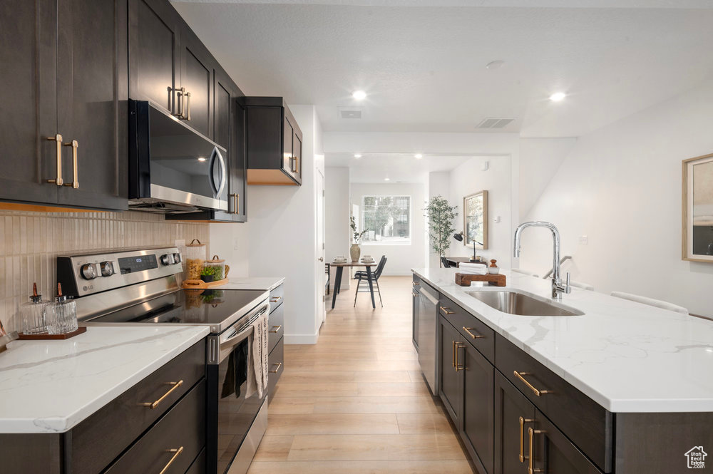 AXIS TOWNHOMES - Residential
