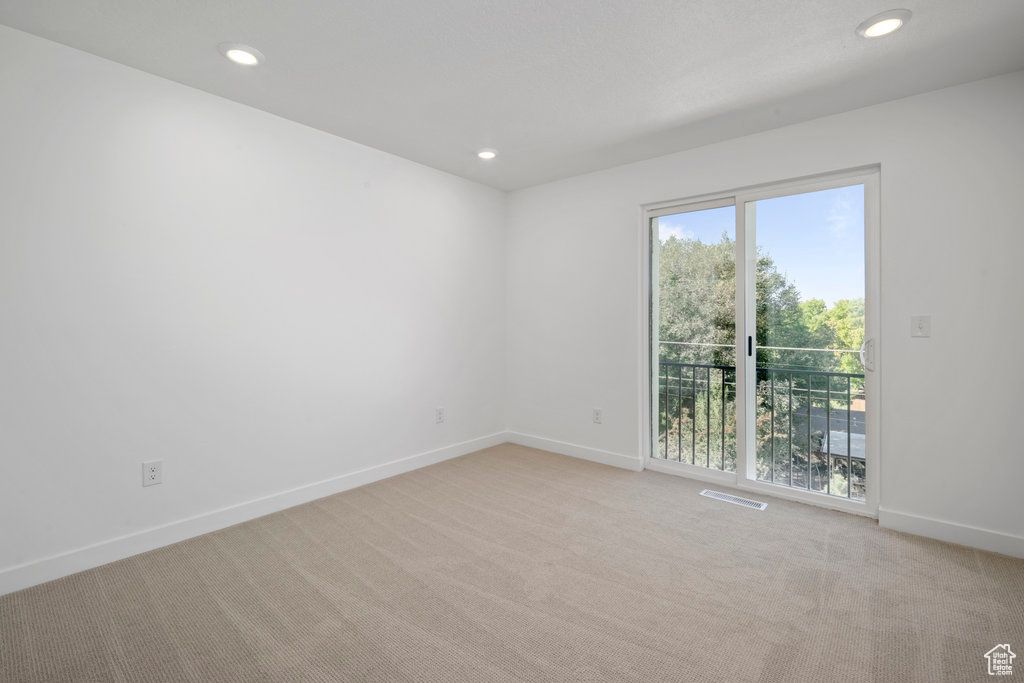 AXIS TOWNHOMES - Residential