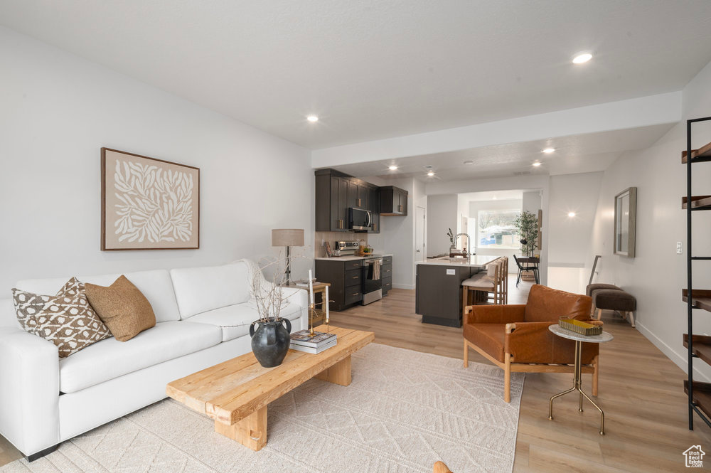 AXIS TOWNHOMES - Residential