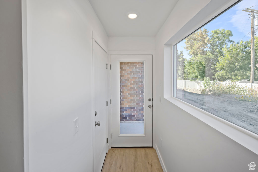 AXIS TOWNHOMES - Residential