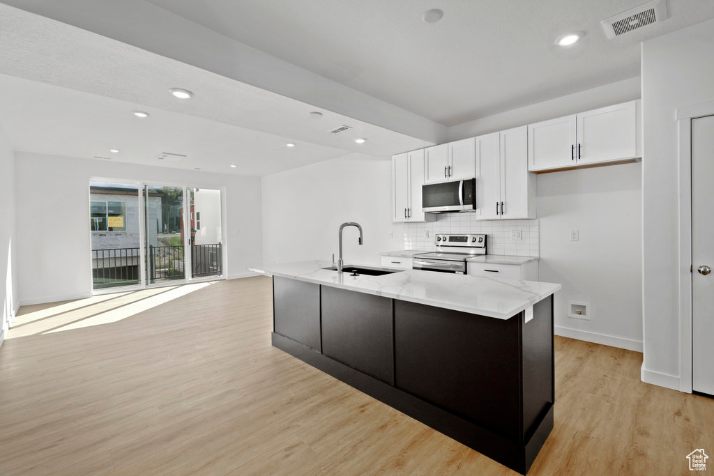 AXIS TOWNHOMES - Residential