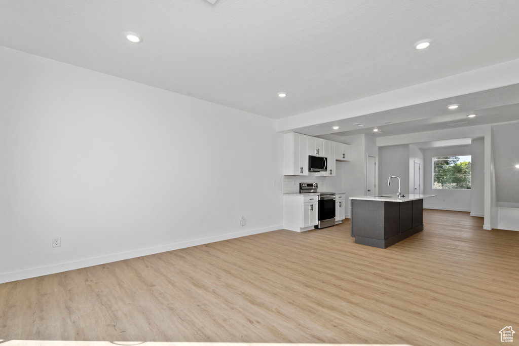 AXIS TOWNHOMES - Residential