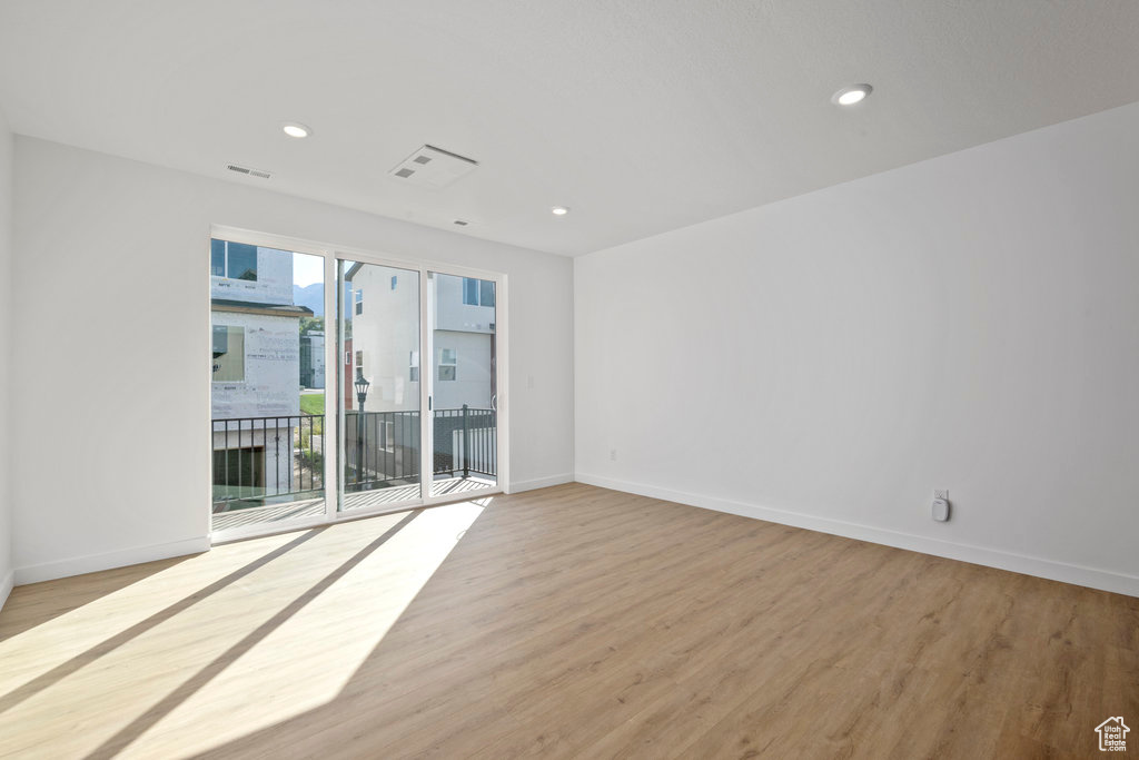 AXIS TOWNHOMES - Residential