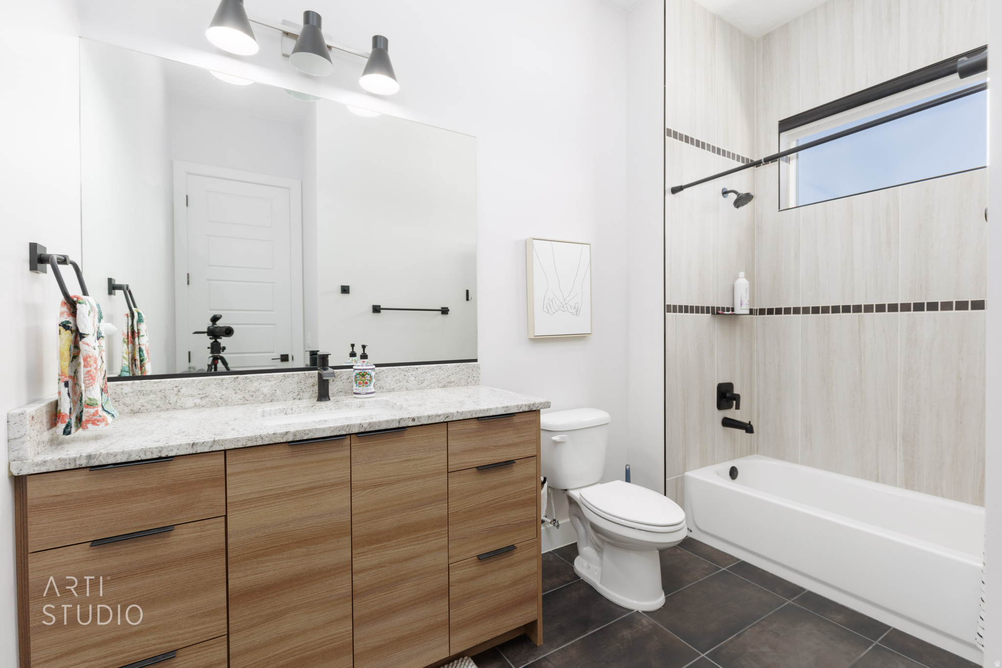 EAGLE SUMMIT ESTATES AMD - Residential