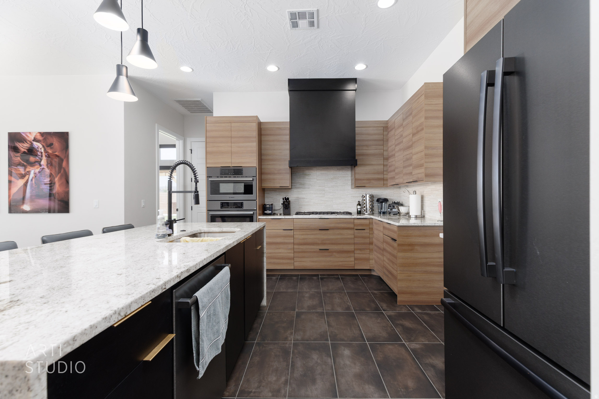 EAGLE SUMMIT ESTATES AMD - Residential