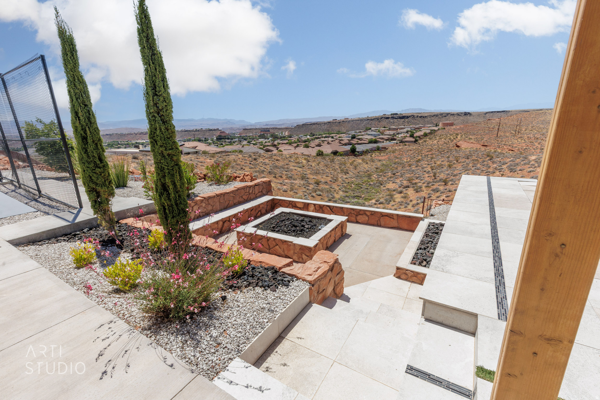EAGLE SUMMIT ESTATES AMD - Residential