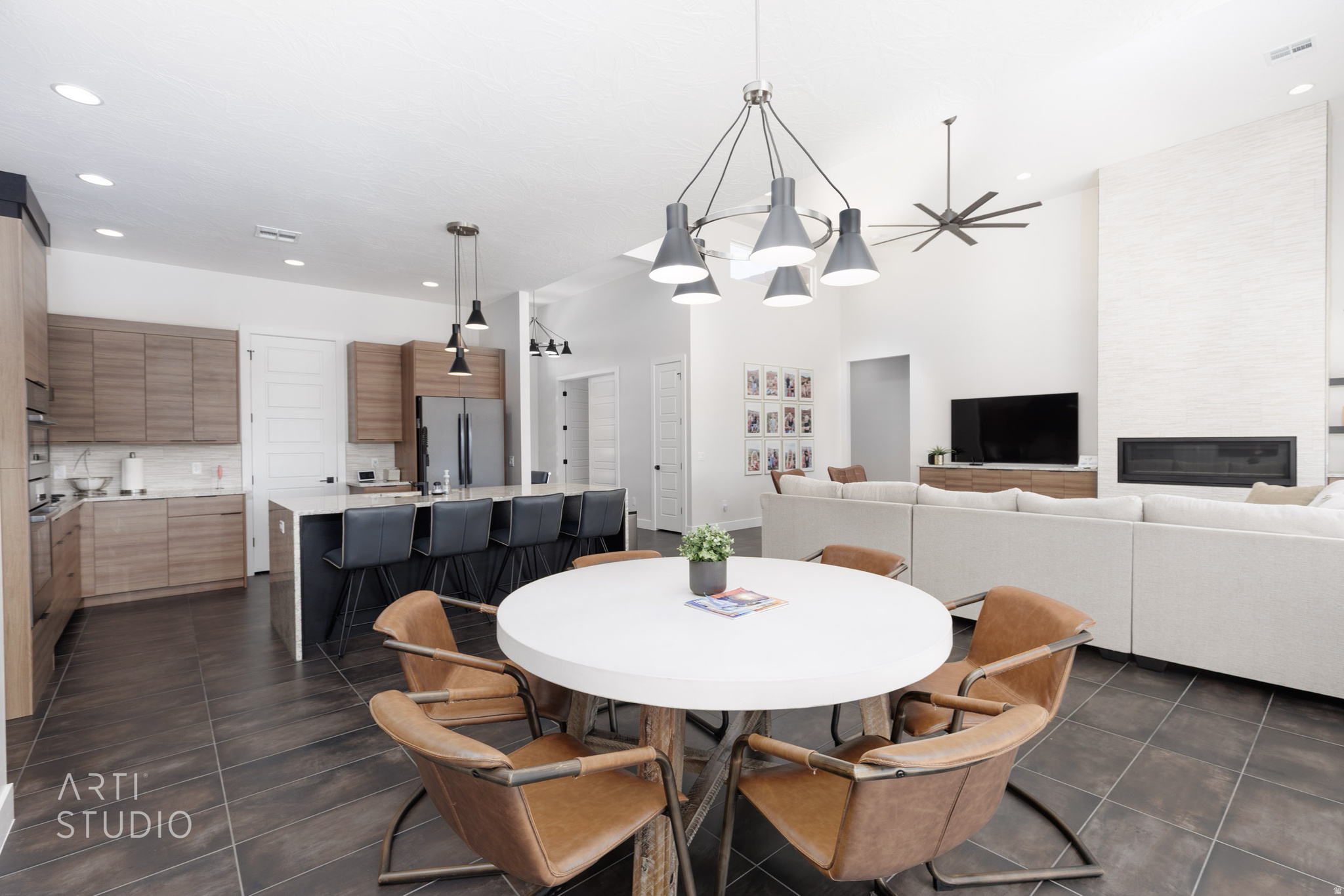 EAGLE SUMMIT ESTATES AMD - Residential