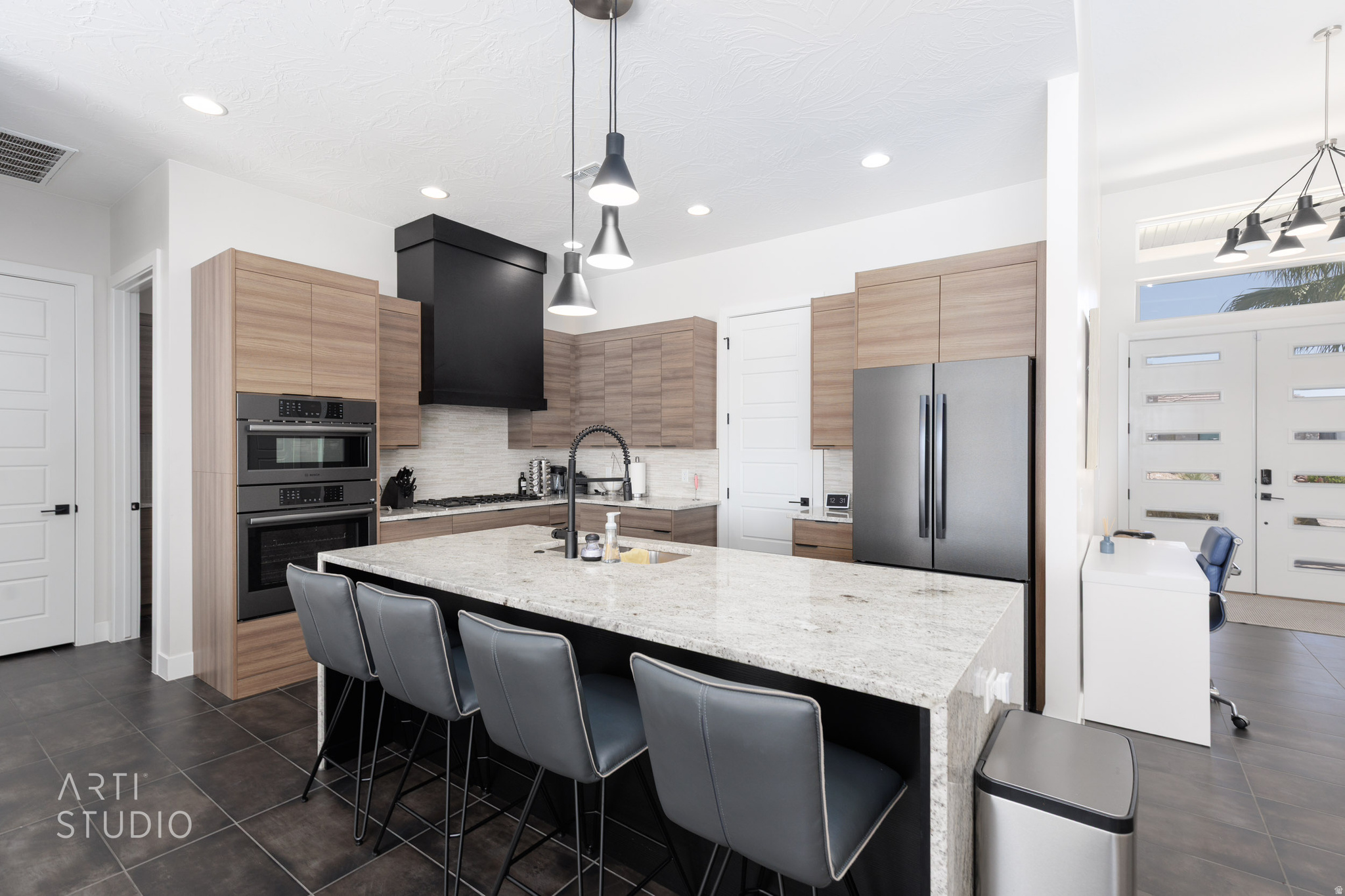 EAGLE SUMMIT ESTATES AMD - Residential