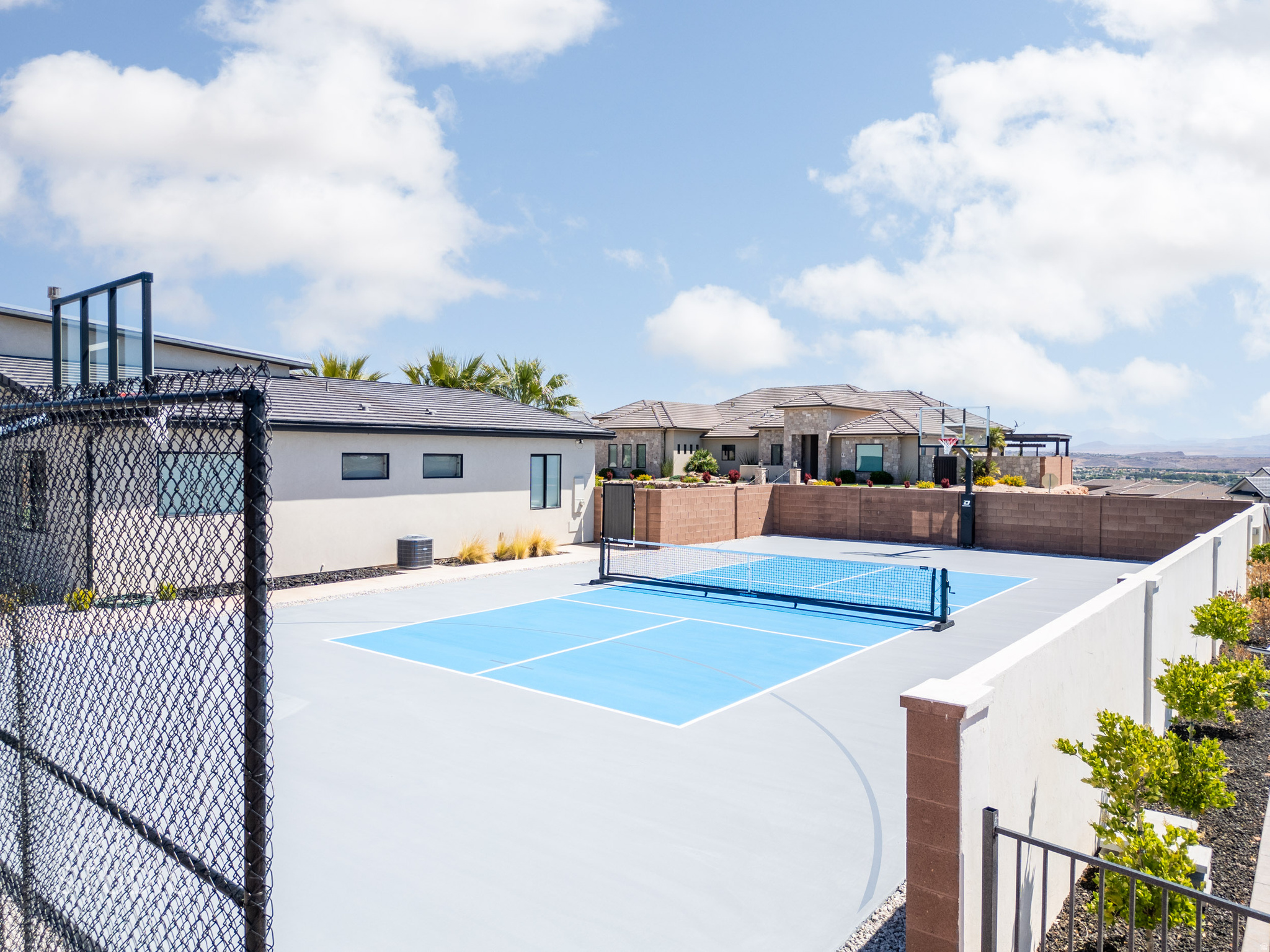 EAGLE SUMMIT ESTATES AMD - Residential