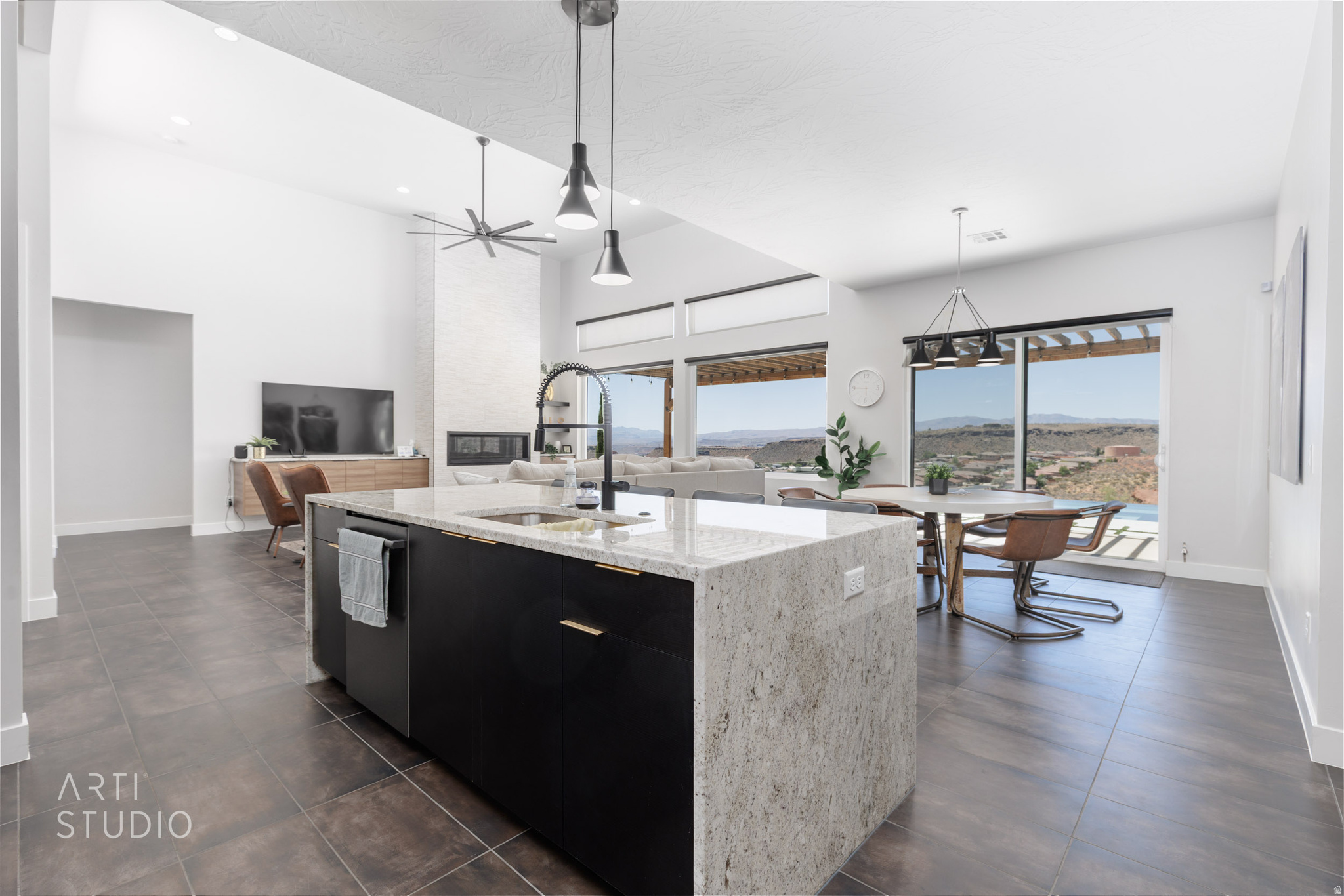 EAGLE SUMMIT ESTATES AMD - Residential