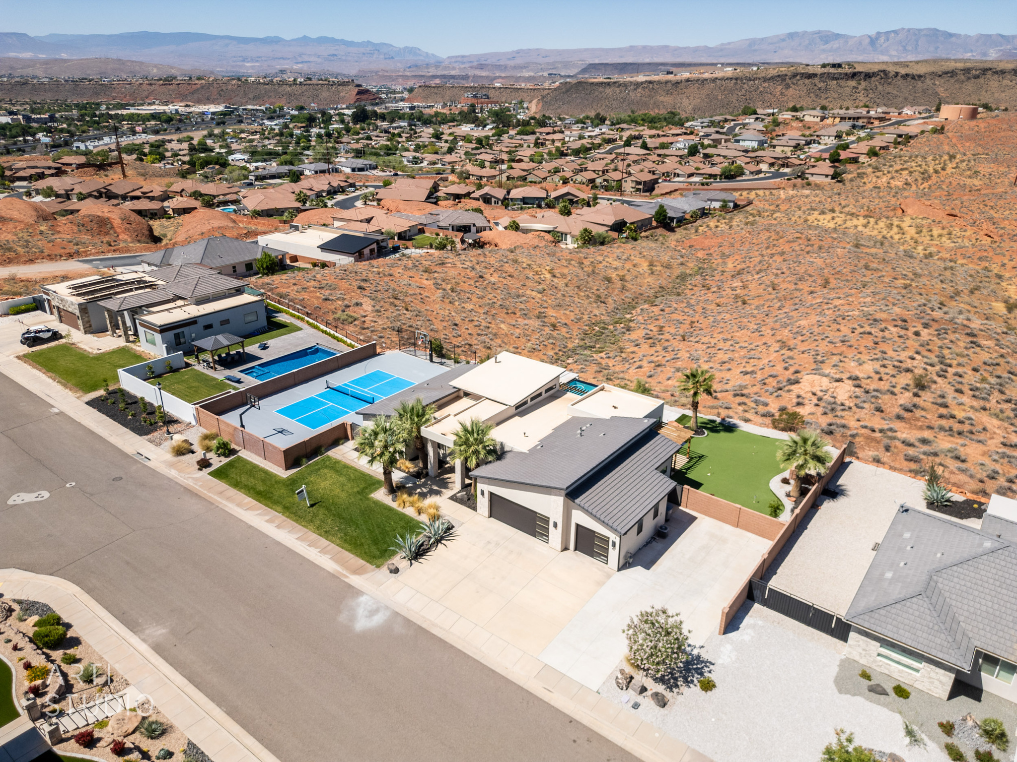 EAGLE SUMMIT ESTATES AMD - Residential