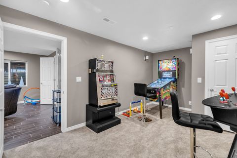 Tiny photo for 1917 E ASPEN LEAF PL, Draper, UT 84020 (MLS # 2137499)