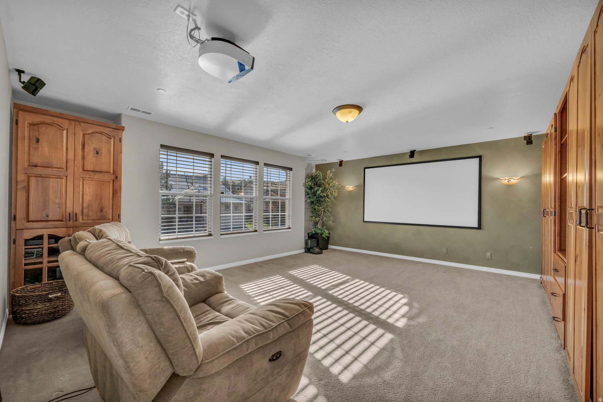 SUNCREST - Residential