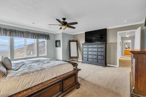 Tiny photo for 1917 E ASPEN LEAF PL, Draper, UT 84020 (MLS # 2137499)