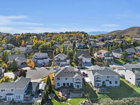 Tiny photo for 1917 E ASPEN LEAF PL, Draper, UT 84020 (MLS # 2137499)