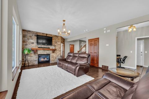 Tiny photo for 1917 E ASPEN LEAF PL, Draper, UT 84020 (MLS # 2137499)