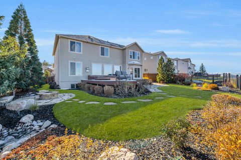 Tiny photo for 1917 E ASPEN LEAF PL, Draper, UT 84020 (MLS # 2137499)