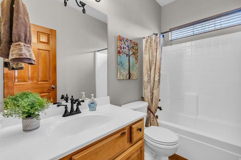 Tiny photo for 1917 E ASPEN LEAF PL, Draper, UT 84020 (MLS # 2137499)