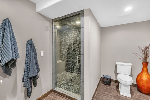 Tiny photo for 1917 E ASPEN LEAF PL, Draper, UT 84020 (MLS # 2137499)