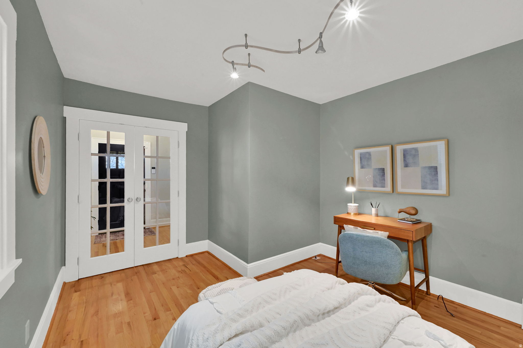 DOUGLAS PARK - Residential