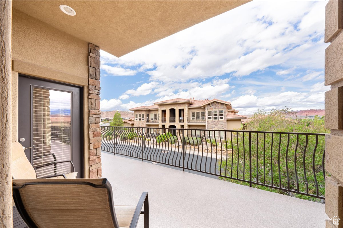 BELLA TERRAZZA @ SUNBROOK - Residential