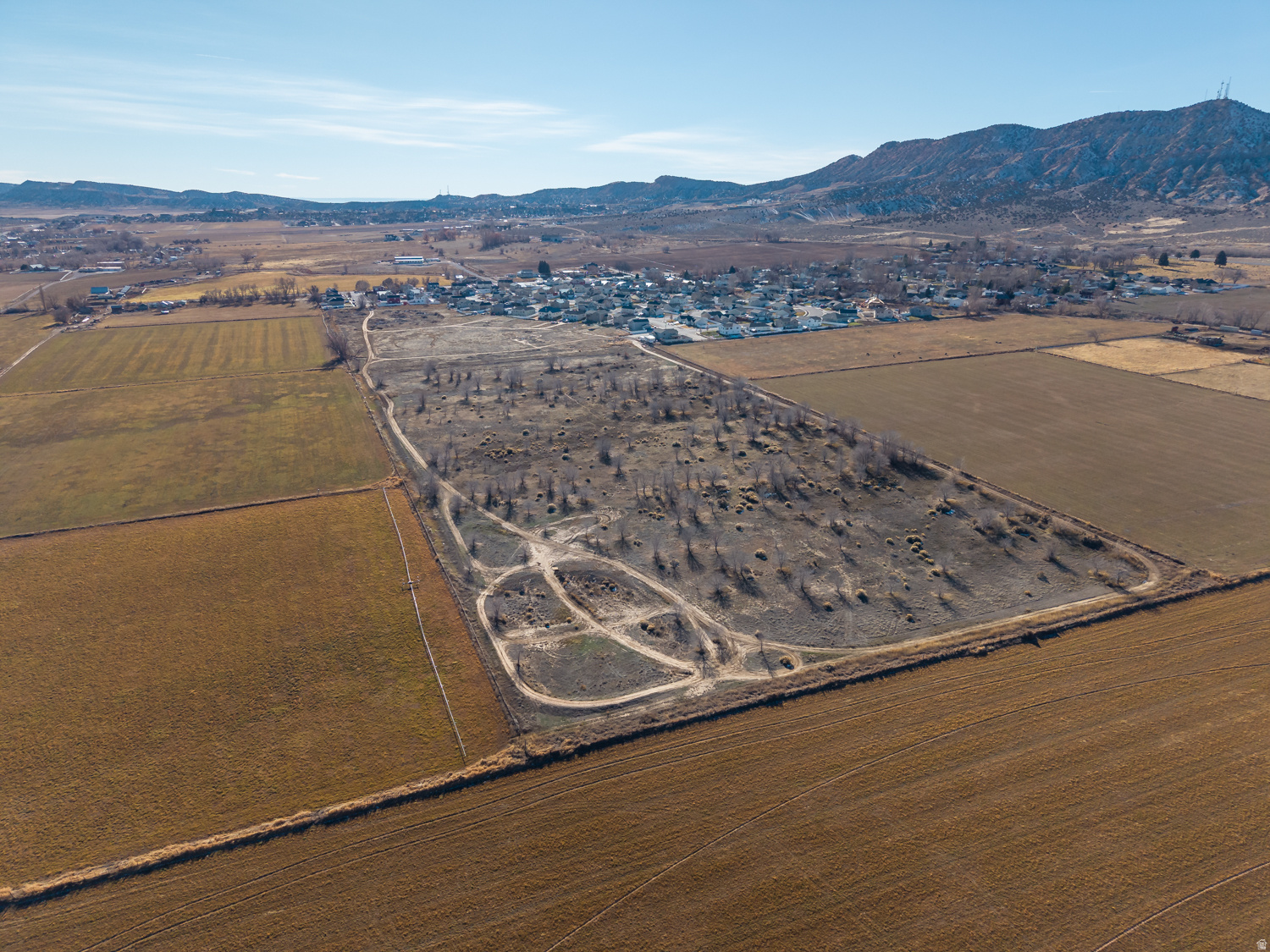 MAYFAIR MEADOWS - Land