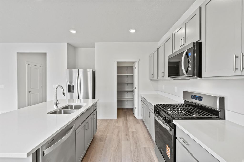 Photo of 322 W 600 N #47, Tooele, UT 84074 (MLS # 2142797)