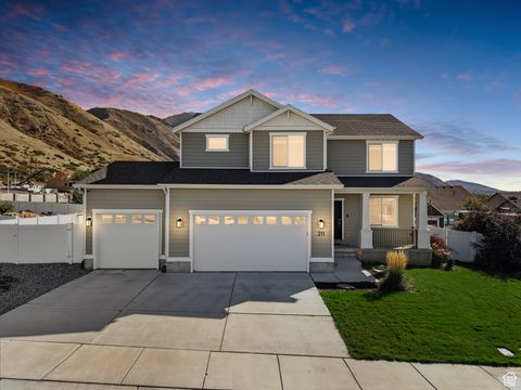 Photo of 211 W 1800 S, Payson, UT 84651 (MLS # 2116665)