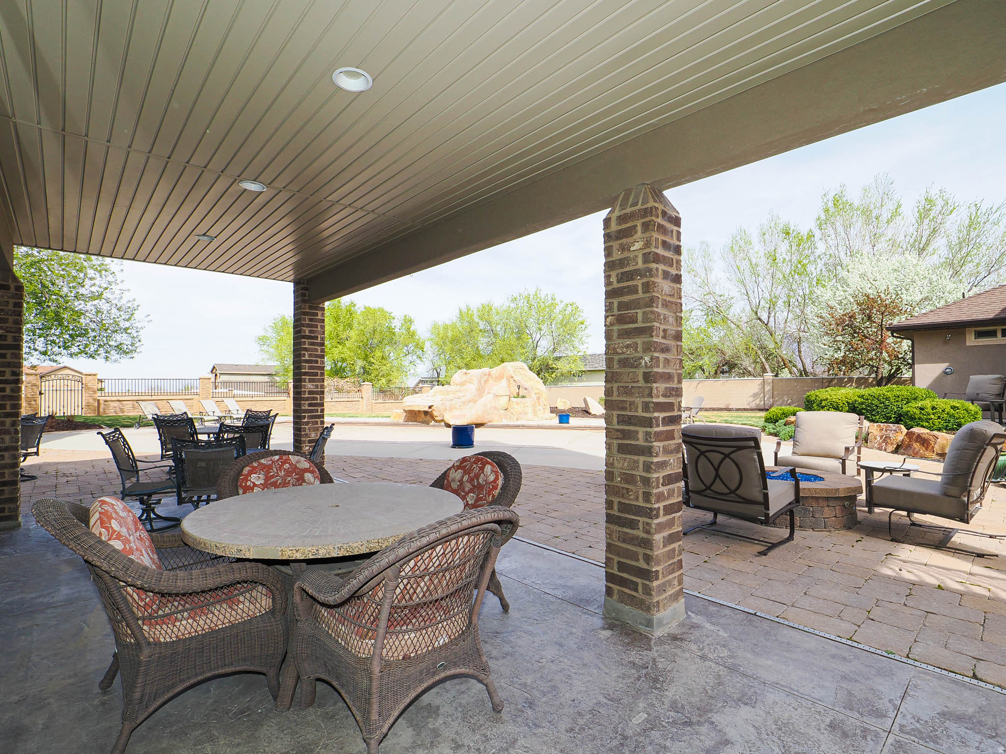 CASCADE COVE - Residential