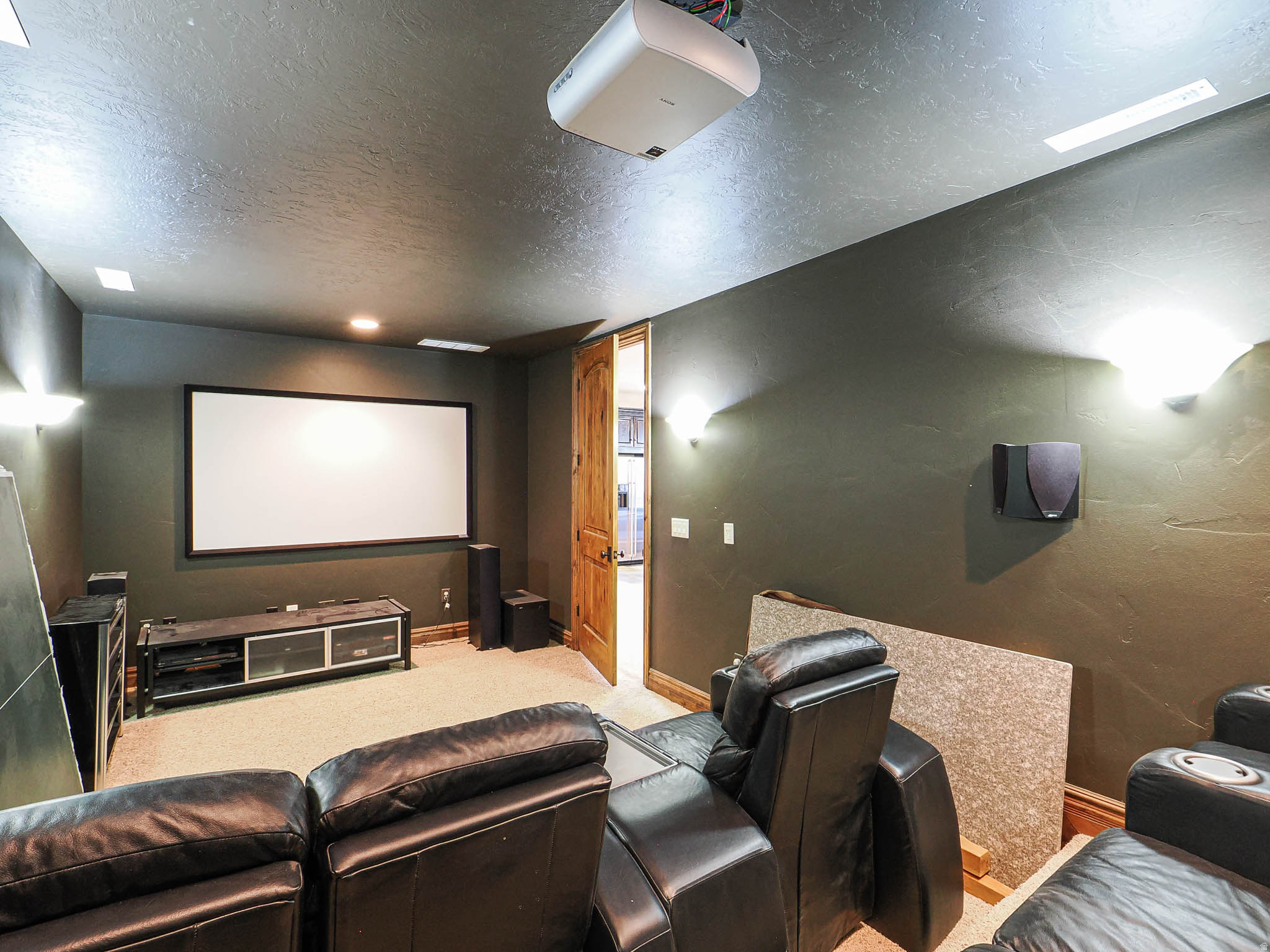 CASCADE COVE - Residential