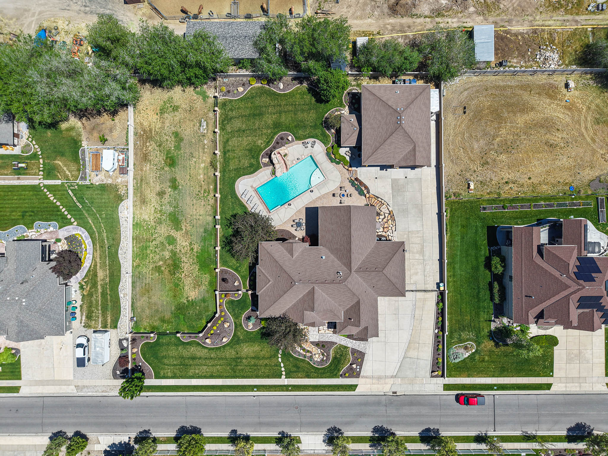 CASCADE COVE - Residential