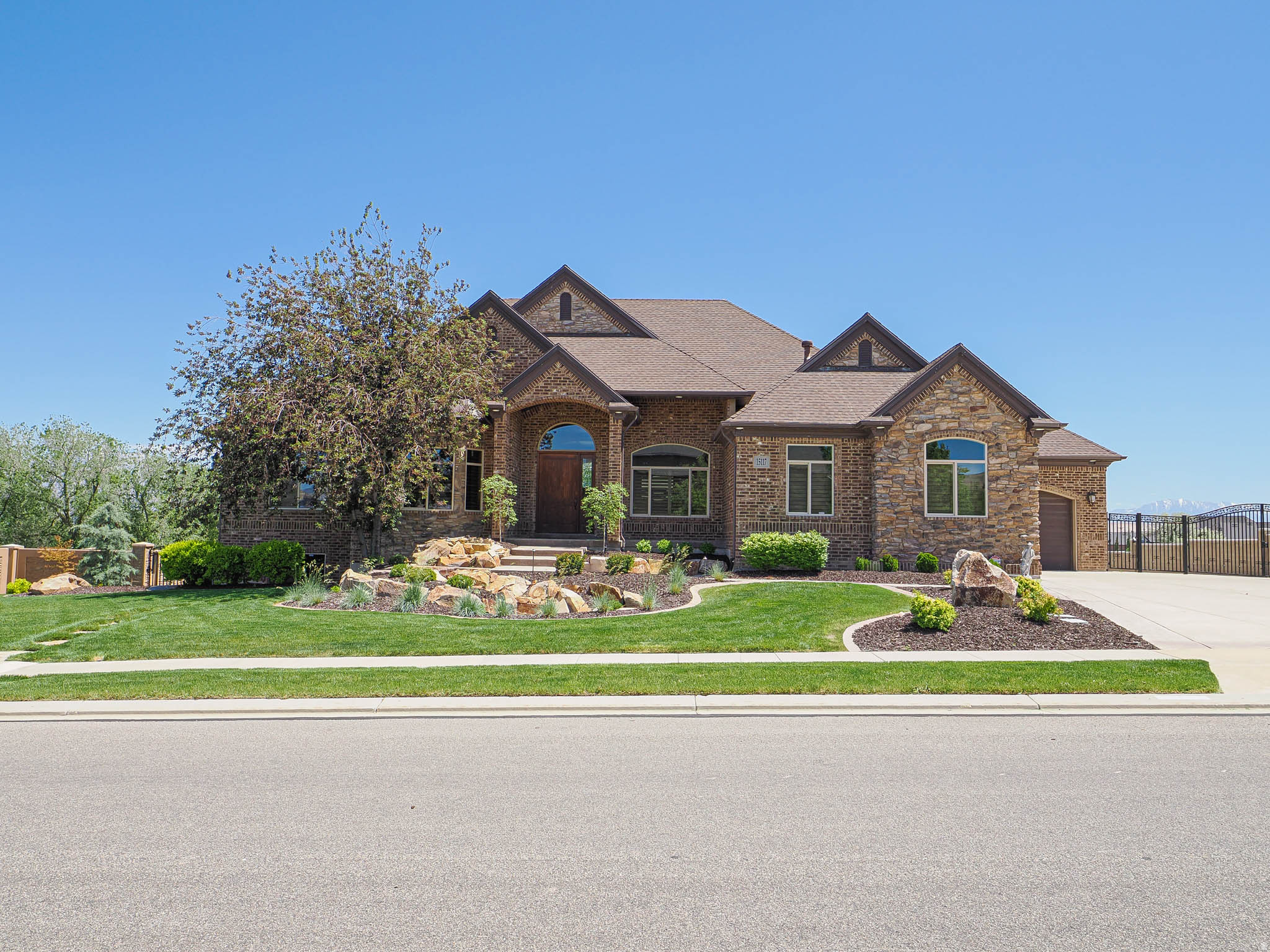 CASCADE COVE - Residential