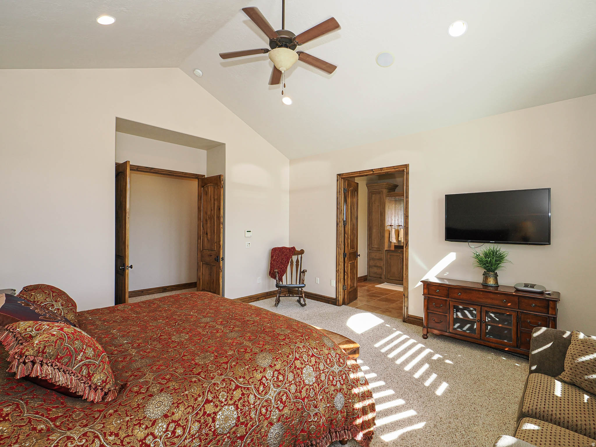 CASCADE COVE - Residential