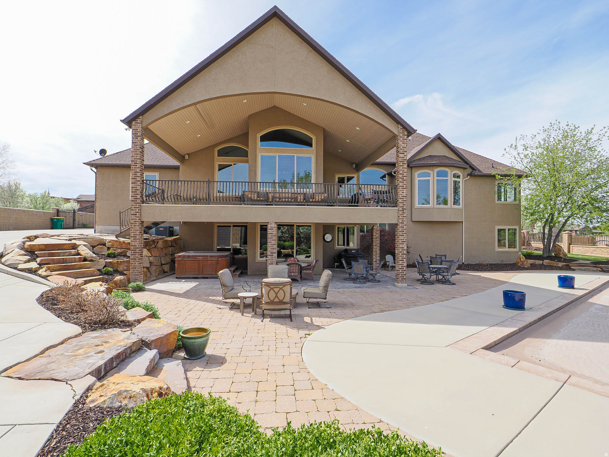 CASCADE COVE - Residential