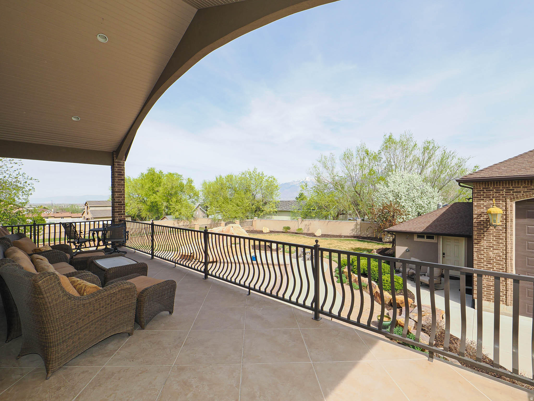 CASCADE COVE - Residential