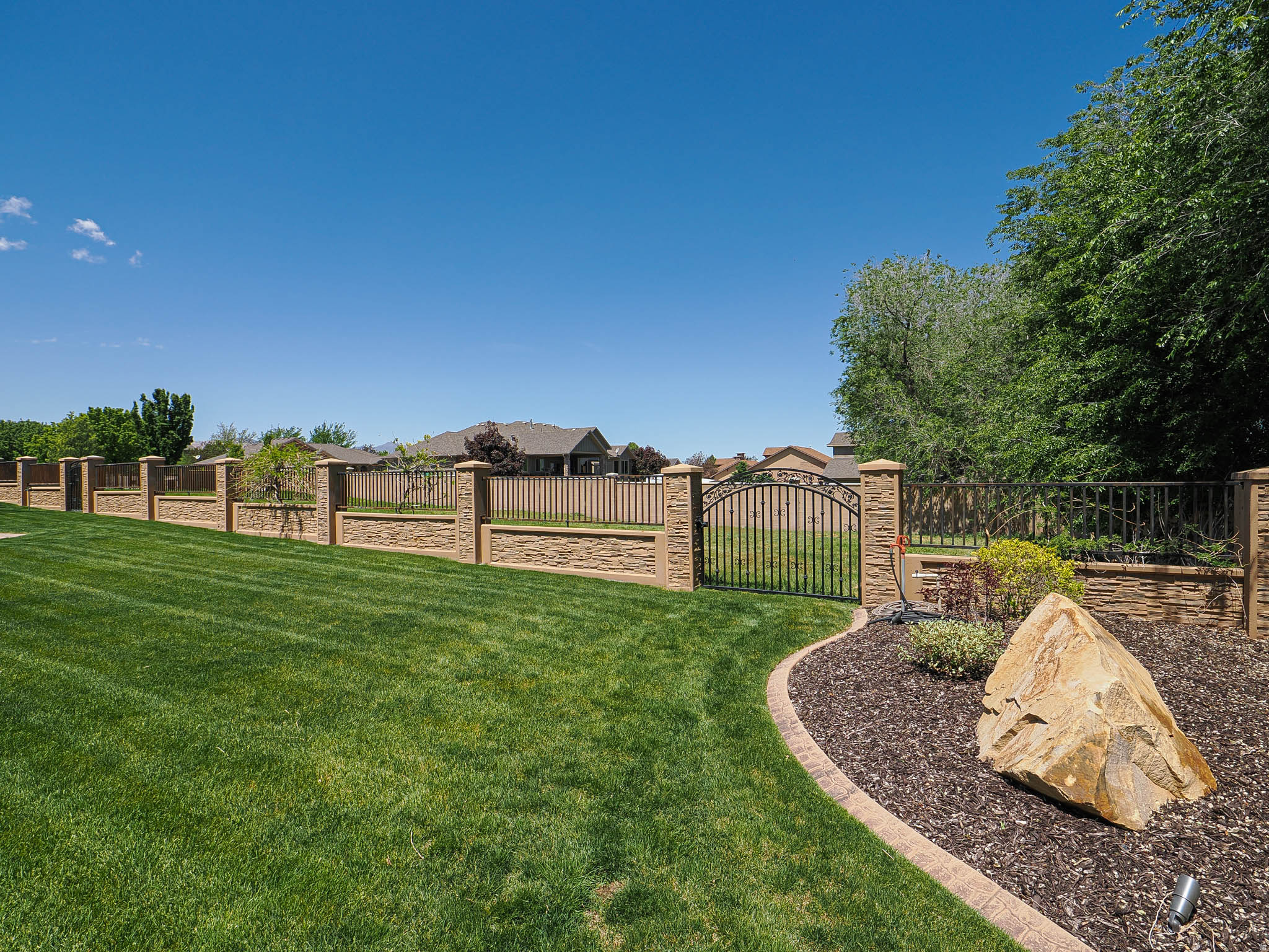 CASCADE COVE - Residential