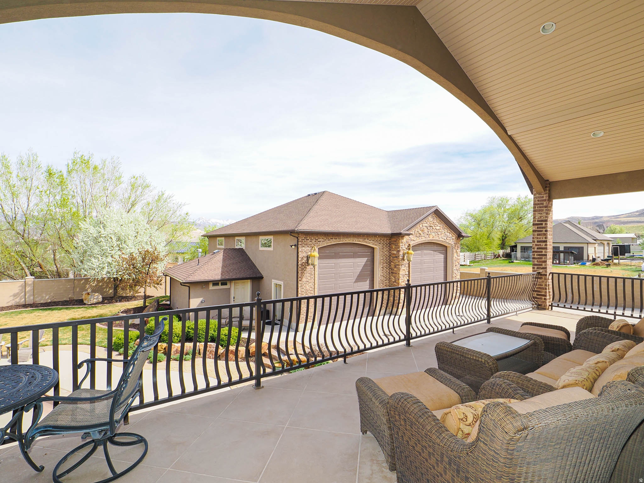 CASCADE COVE - Residential