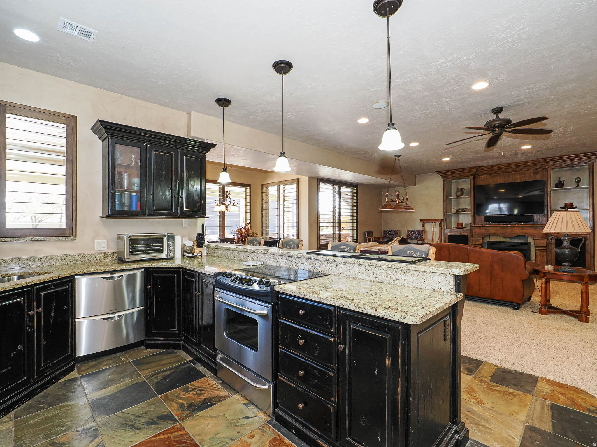 CASCADE COVE - Residential