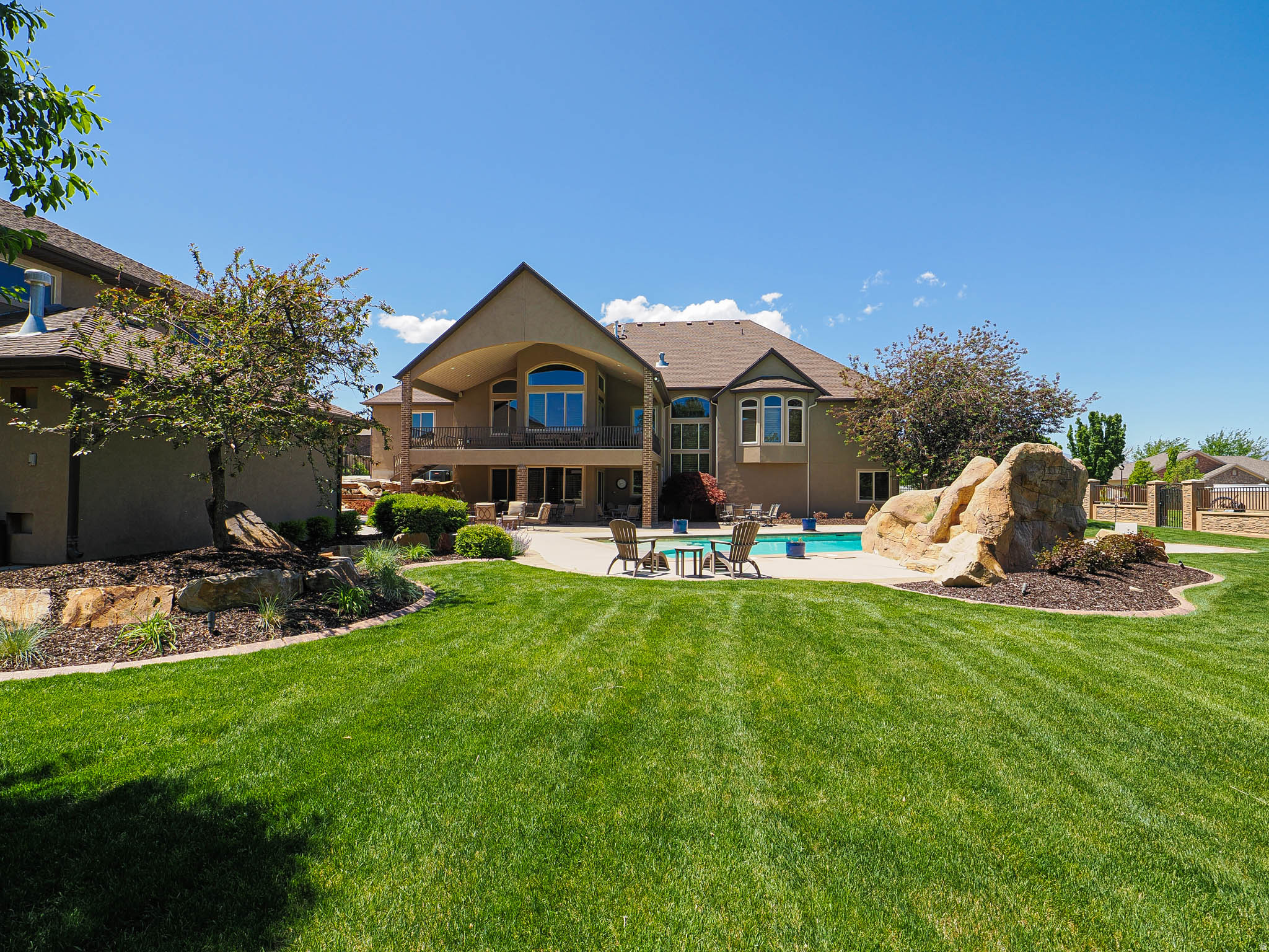 CASCADE COVE - Residential
