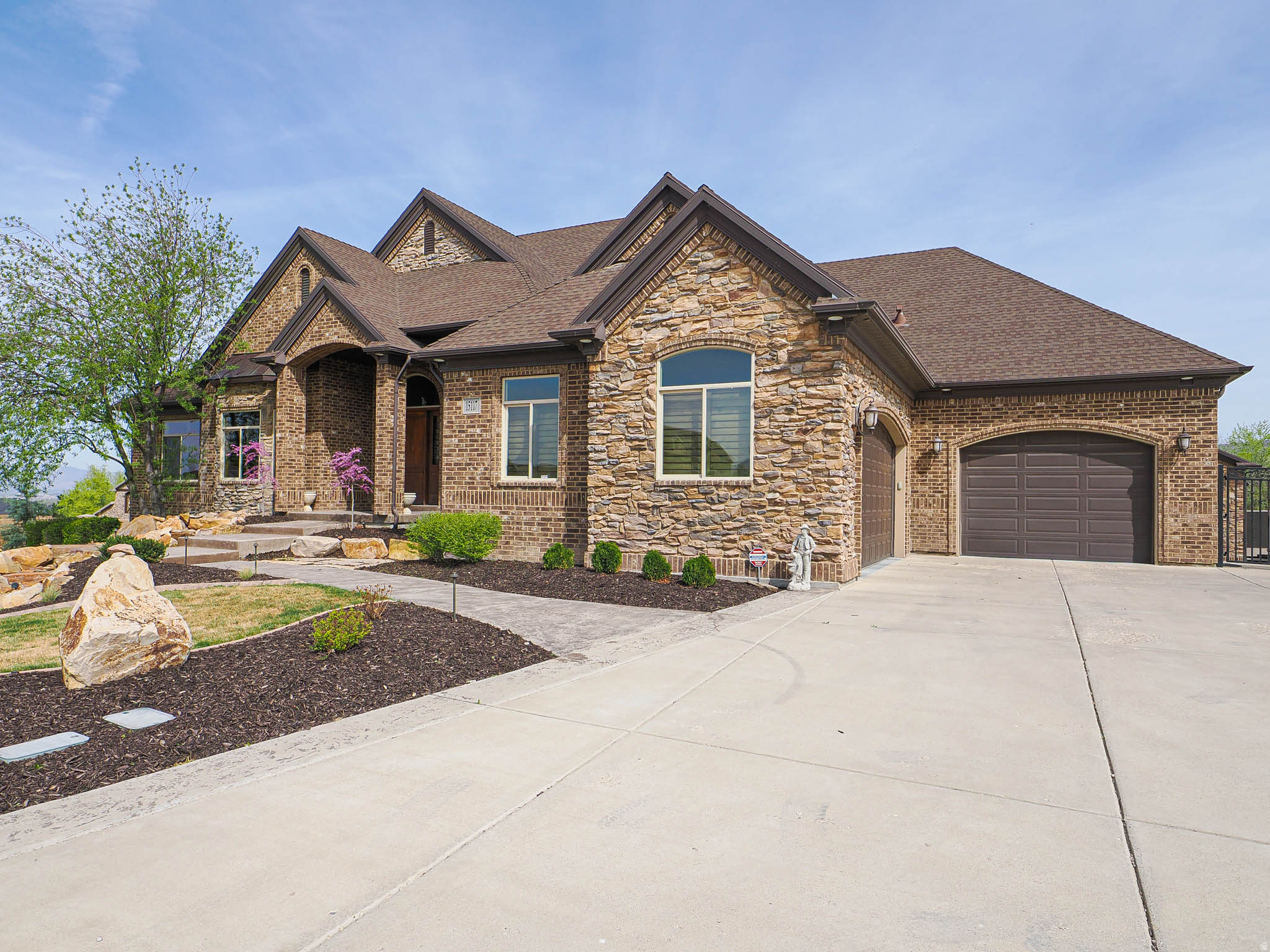 CASCADE COVE - Residential