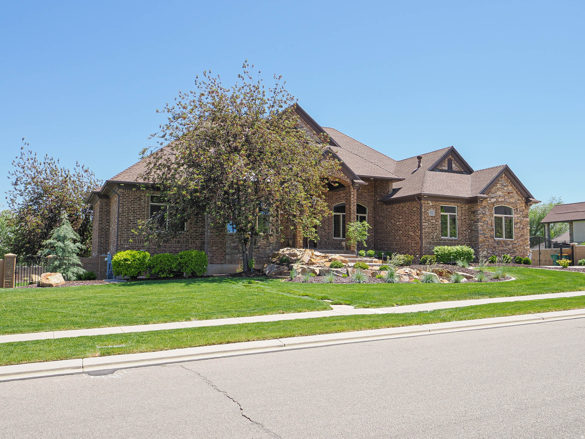 CASCADE COVE - Residential