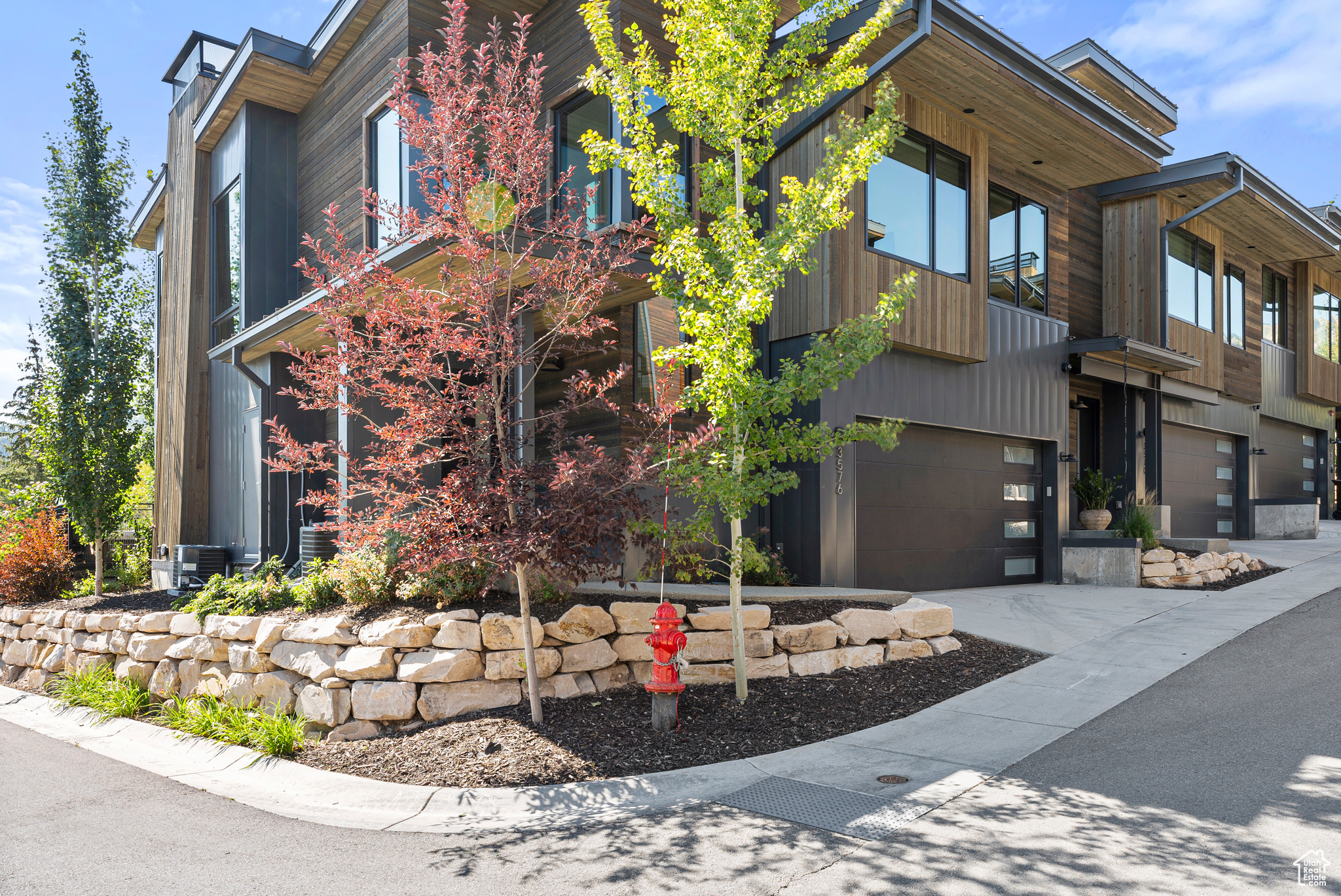 THE RIDGE AT CANYONS - Residential