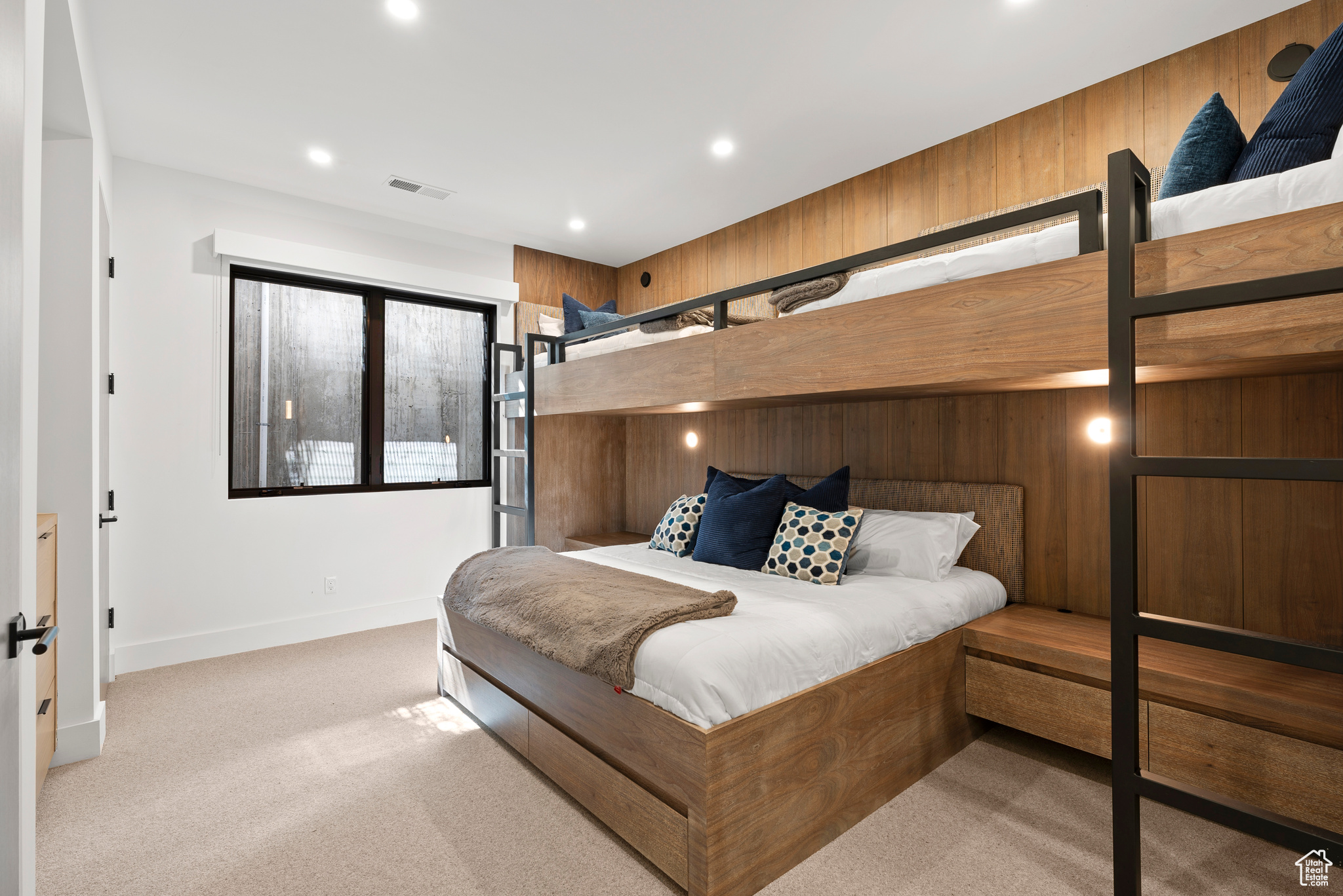 THE RIDGE AT CANYONS - Residential