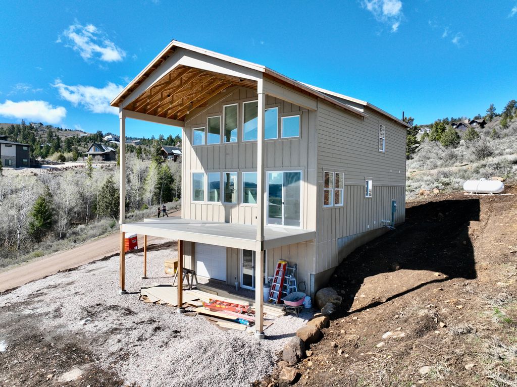 Photo of 1509 W CEDAR RIDGE DR, Garden City, UT 84028 (MLS # 2148262)